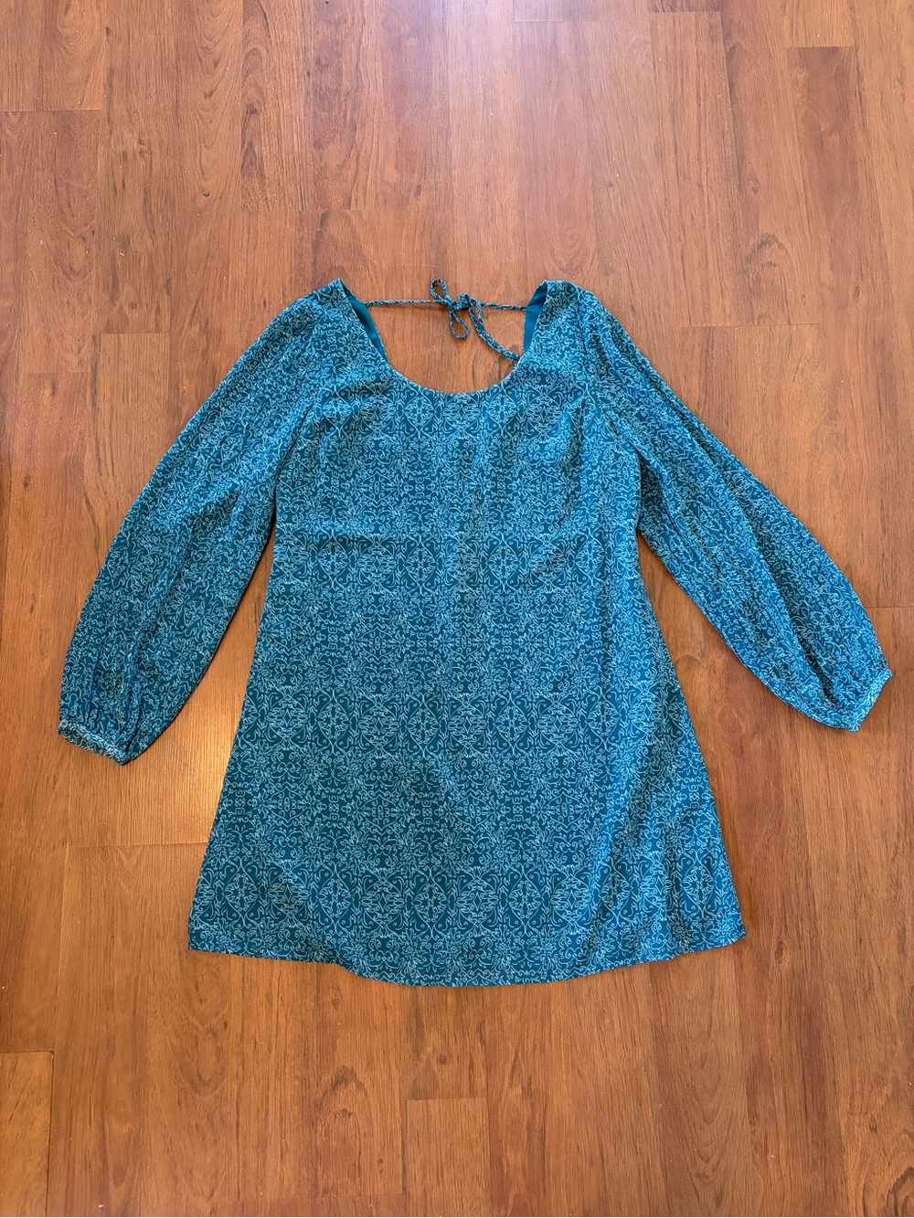Kaari Blue-Teal Long Sleeve Scoop Neck Dress